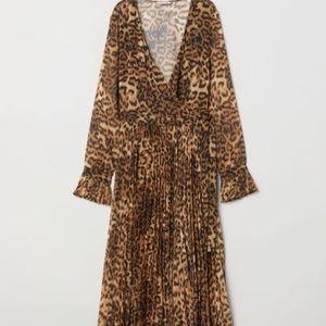 H&M Leopard Print Pleated Dress